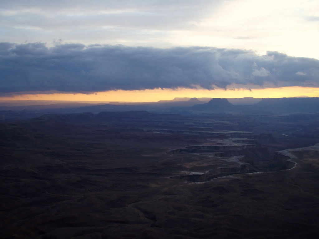 sunset-at-green-river-overlook